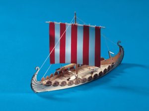 Mini Oseberg Viking Ship